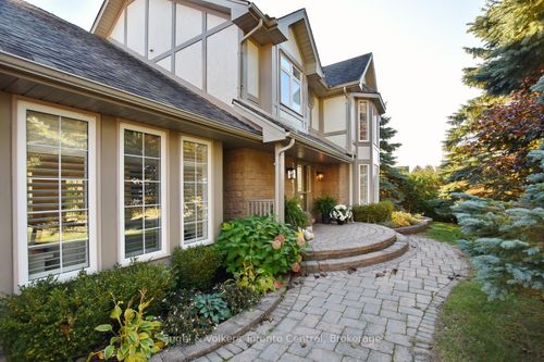 55 Highland Dr, Oro Medonte, ON, L0L2L0 | Card Image