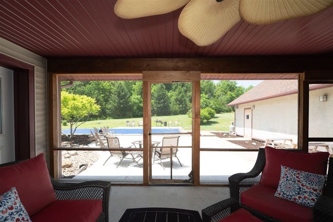 2268 E 2250 North Rd, Home with 3 bedrooms, 4 bathrooms and null parking in Carlock IL | Image 45