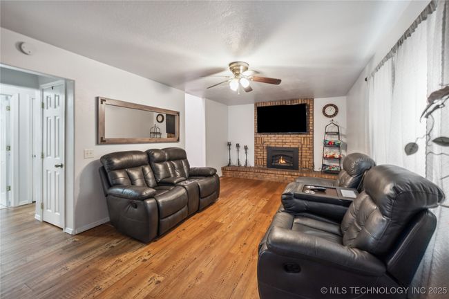 1105 S Maple Ave, House other with 3 bedrooms, 2 bathrooms and null parking in Tahlequah OK | Image 4
