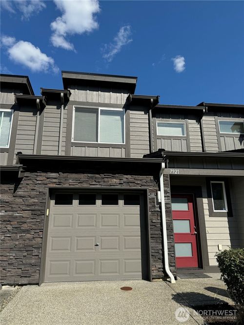 7921 20th Ave Se, Everett, WA, 98203-6776 | Card Image