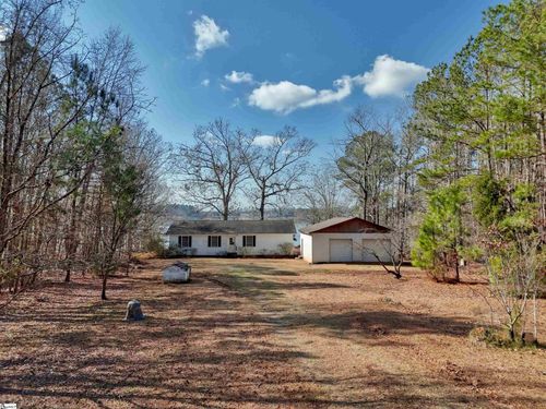 2024 Scurry Island Rd, Chappells, SC, 29037-8932 | Card Image