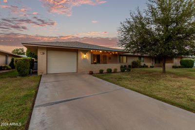 9546 W Shasta Drive, Home with 2 bedrooms, 2 bathrooms and null parking in Sun City AZ | Image 2