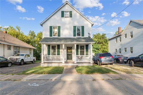 133 Hamilton Ave, Lorain, OH, 44052-1466 | Card Image