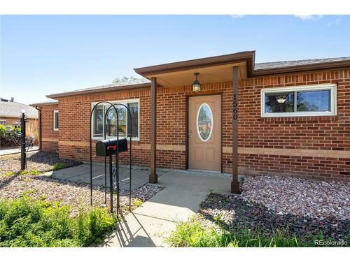 1560 Pueblo Ct, Thornton, CO, 80229-3733 | Card Image
