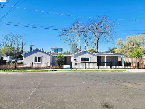 28 28 W Madill St, Antioch, CA, 94509 | Card Image