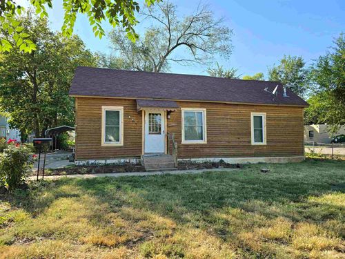 725 Argyle Ave, Minneapolis, KS, 67467-1915 | Card Image