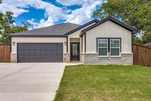 901 E Devitt Street, Fort Worth, TX, 76110 | Card Image