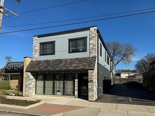 662 E Northwest Hwy, Mount Prospect, IL, 60056-3307 | Card Image