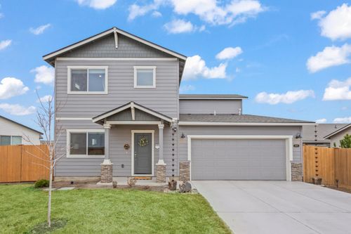 3400 Nw 11th Court, Redmond, OR, 97756 | Card Image