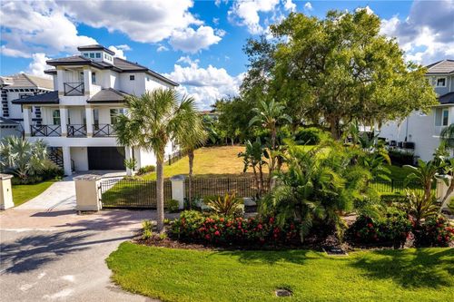 538 Estuary Shore Ln, APOLLO BEACH, FL, 33572-2206 | Card Image