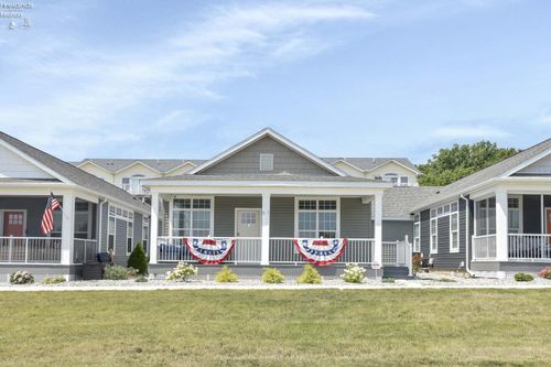 61-10850 E Bayshore Rd, Marblehead, OH, 43440-2302 | Card Image