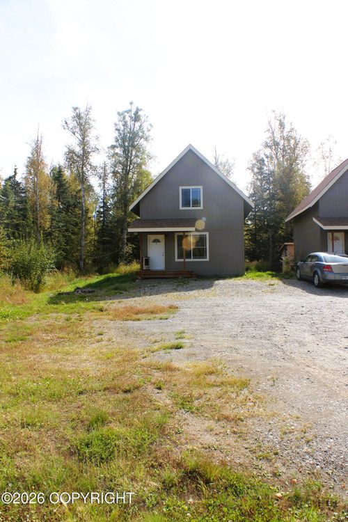 e-320 E Victor Cir, Wasilla, AK, 99654-8636 | Card Image