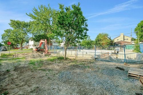 551 Edison Ave, Ottawa, ON, K2A1V5 | Card Image