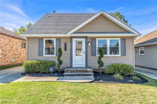 491 Orchardview Rd, Seven Hills, OH, 44131-5842 | Card Image