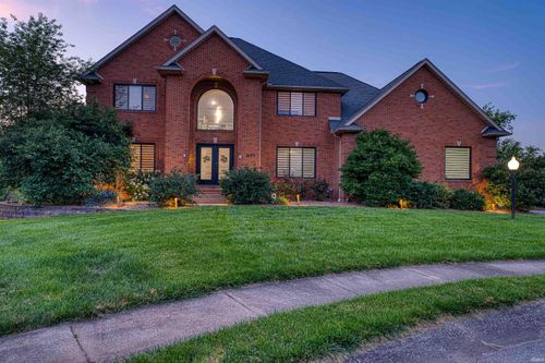 2177 Ledgewood Dr, Newburgh, IN, 47630-8057 | Card Image
