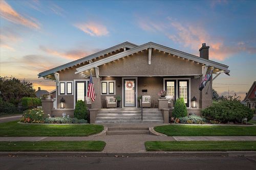 209 W 6th Ave, Ritzville, WA, 99169-1727 | Card Image