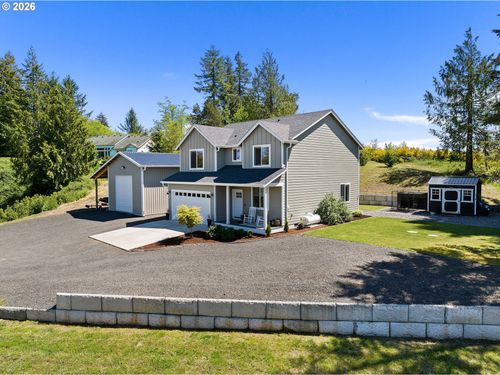 40986 Homestead Ln, Astoria, OR, 97103-8692 | Card Image