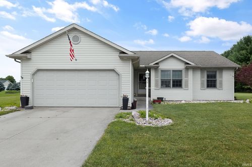 58023 Prairie Ridge Rd, Goshen, IN, 46528-6243 | Card Image