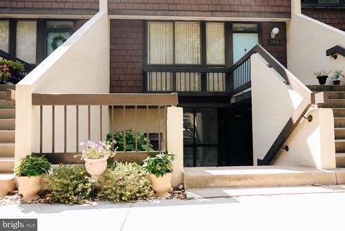 1-2318 S Quincy St, ARLINGTON, VA, 22204-5426 | Card Image