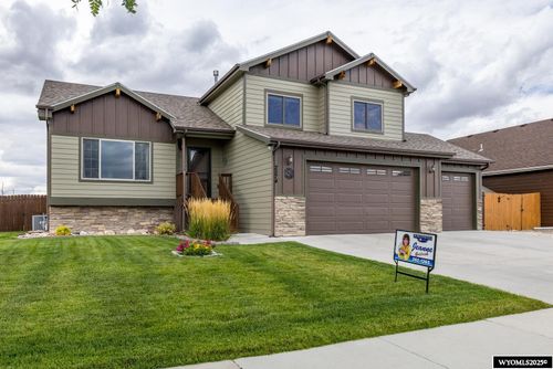 2574 Waterford, Casper, WY, 82609-7305 | Card Image