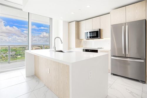 apt-2501-2000 Metropica Way, Sunrise, FL, 33323-3229 | Card Image