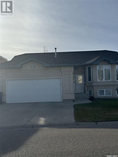 202 Lashyn Cove, House other with 5 bedrooms, 3 bathrooms and null parking in Saskatoon SK | Image 1