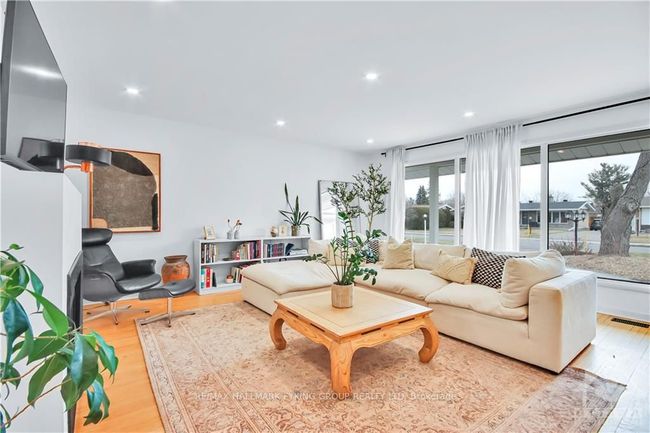 1167 Deer Park Rd, House other with 3 bedrooms, 3 bathrooms and 4 parking in Nepean ON | Image 5