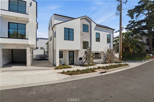 700 Iris, Corona del Mar, CA, 92625 | Card Image
