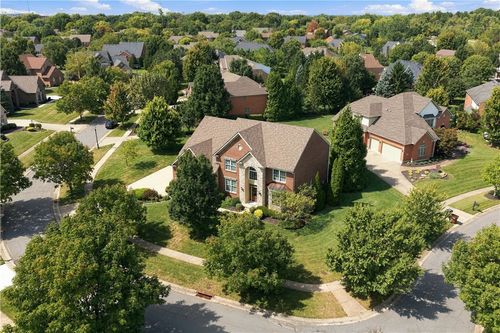 8124 Aster Ct, Liberty Twp, OH, 45044-1209 | Card Image