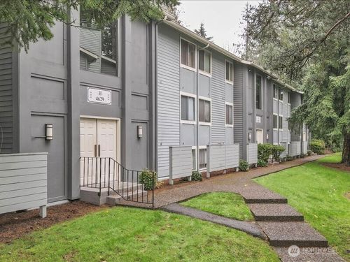 h206-4629 W Lake Sammamish Pkwy Se, Issaquah, WA, 98027-9350 | Card Image