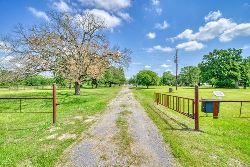 5085 Highway 75 S, Madisonville, TX, 77864-7123 | Card Image