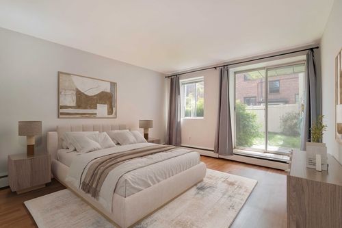 lc-123 Sewall Ave, Brookline, MA, 02446-5315 | Card Image