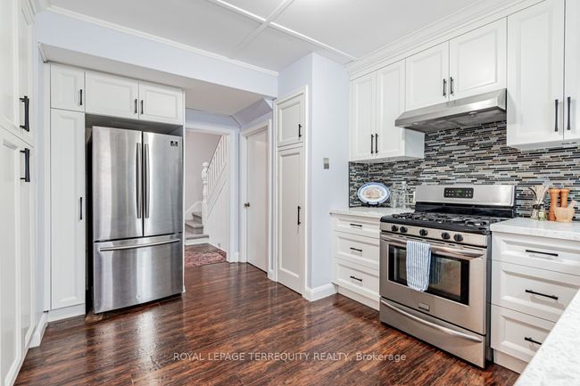58 Main St N, House attached with 3 bedrooms, 1 bathrooms and 2 parking in Newmarket ON | Image 14