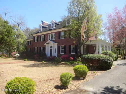 1704 Market St, Wilmington, NC, 28403-1012 | Card Image