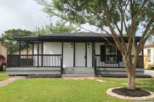 1115 W 4th St, Freeport, TX, 77541-5301 | Card Image