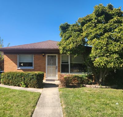 7504 Latrobe Avenue, House other with 3 bedrooms, 1 bathrooms and 2 parking in Burbank IL | Image 1