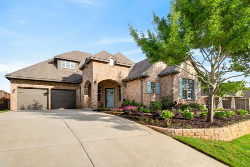 9016 Inwood St, Benbrook, TX, 76126-3071 | Card Image