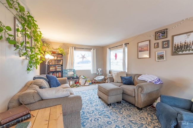 306 W Hazel St, House other with 4 bedrooms, 1 bathrooms and null parking in Genesee ID | Image 6