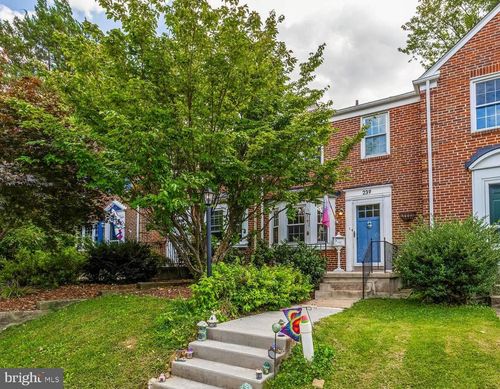 239 Stanmore Rd, BALTIMORE, MD, 21212-1135 | Card Image