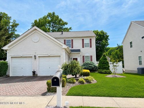 70 Waterford Ave, Morganville, NJ, 07751-4246 | Card Image