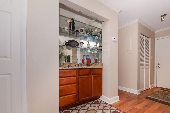 APT-2-202 - 2050 Oleander Blvd, Condo with 1 bedrooms, 2 bathrooms and null parking in Fort Pierce FL | Image 5