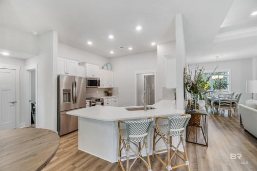 1697 Colony Parke Dr, Gulf Shores, AL, 36542-8511 | Card Image