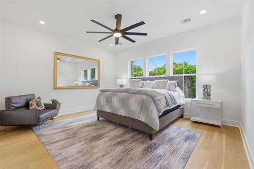 218 Avenue Of Oaks St, Houston, TX, 77009-1862 | Card Image