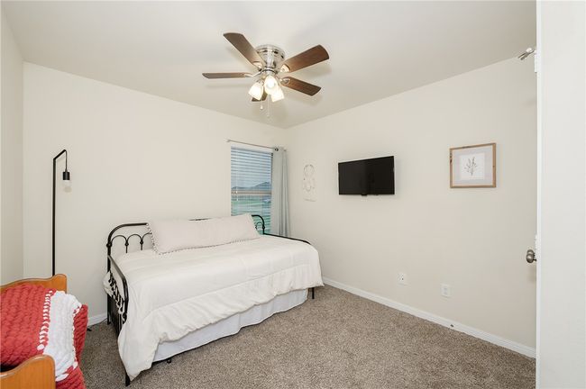 817 Mockingbird St, House other with 3 bedrooms, 2 bathrooms and null parking in Navasota TX | Image 22