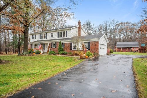 8445 Bridlehurst Trail, Kirtland, OH, 44094 | Card Image