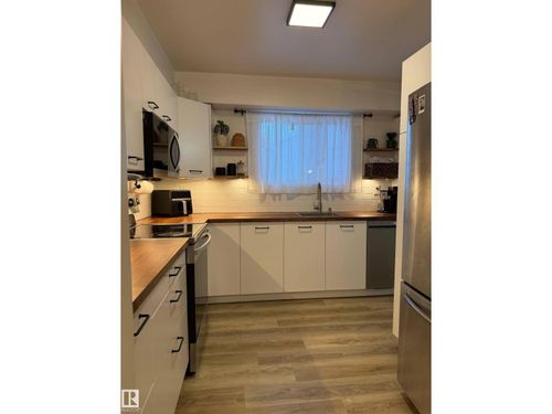 33-4403 Riverbend Rd Nw, Edmonton, AB, T6H5S9 | Card Image