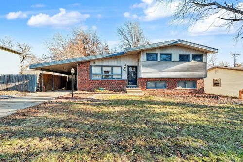 862 N Denmark Ave, Wichita, KS, 67212-3163 | Card Image