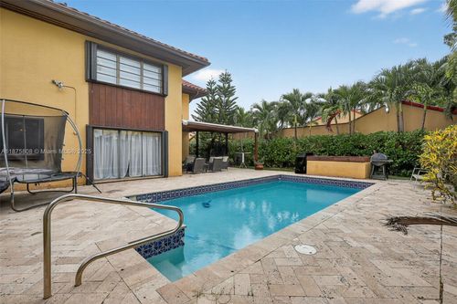 20424-20424 Ne 10th Court Rd, Miami, FL, 33179-2524 | Card Image