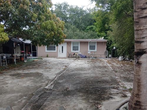 1725 Nw 111th St, Miami, FL, 33167 | Card Image