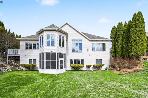 1349 Poppy Ln, Dewitt, MI, 48820-8175 | Card Image